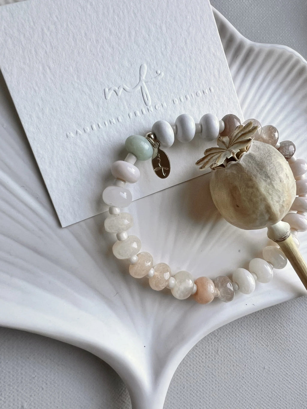make a bracelet